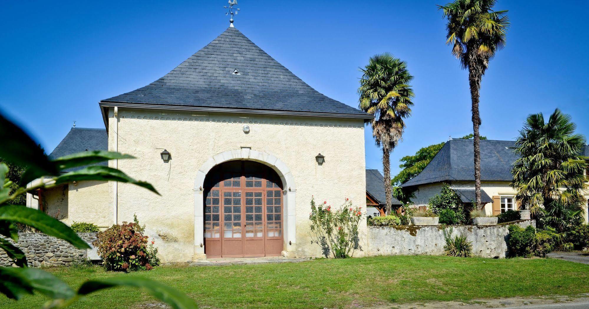 Logis Chez Germaine Hotel Geüs-d'Oloron Екстериор снимка