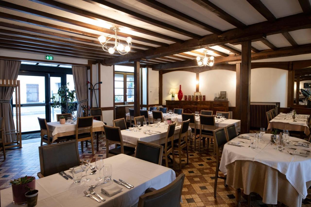 Logis Chez Germaine Hotel Geüs-d'Oloron Екстериор снимка